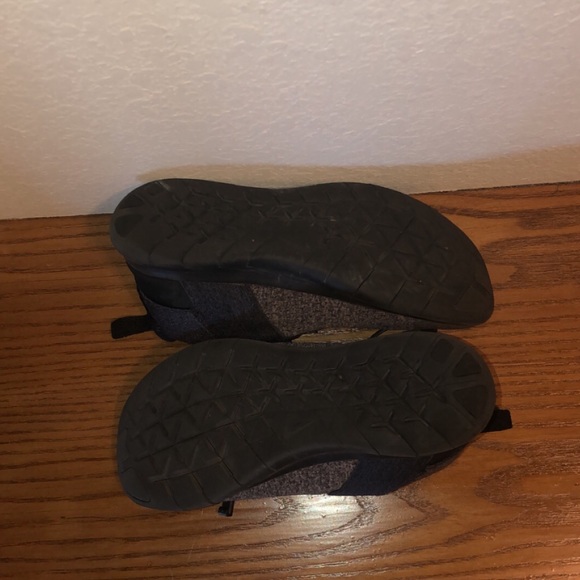 Black Nike Sneakers - Picture 6 of 8